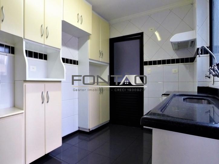 Apartamento à venda com 3 quartos, 105m² - Foto 17