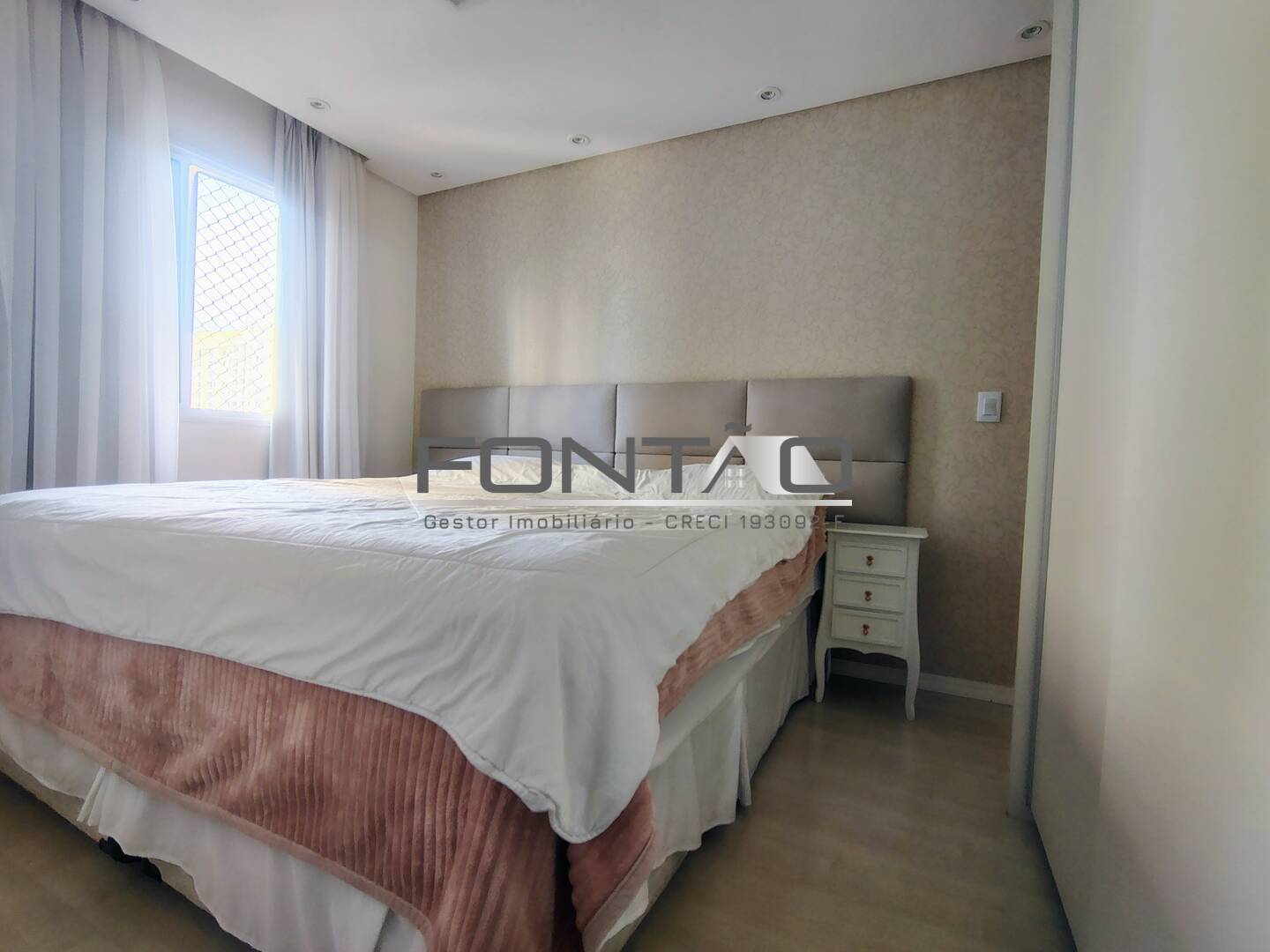 Apartamento à venda com 2 quartos, 56m² - Foto 11