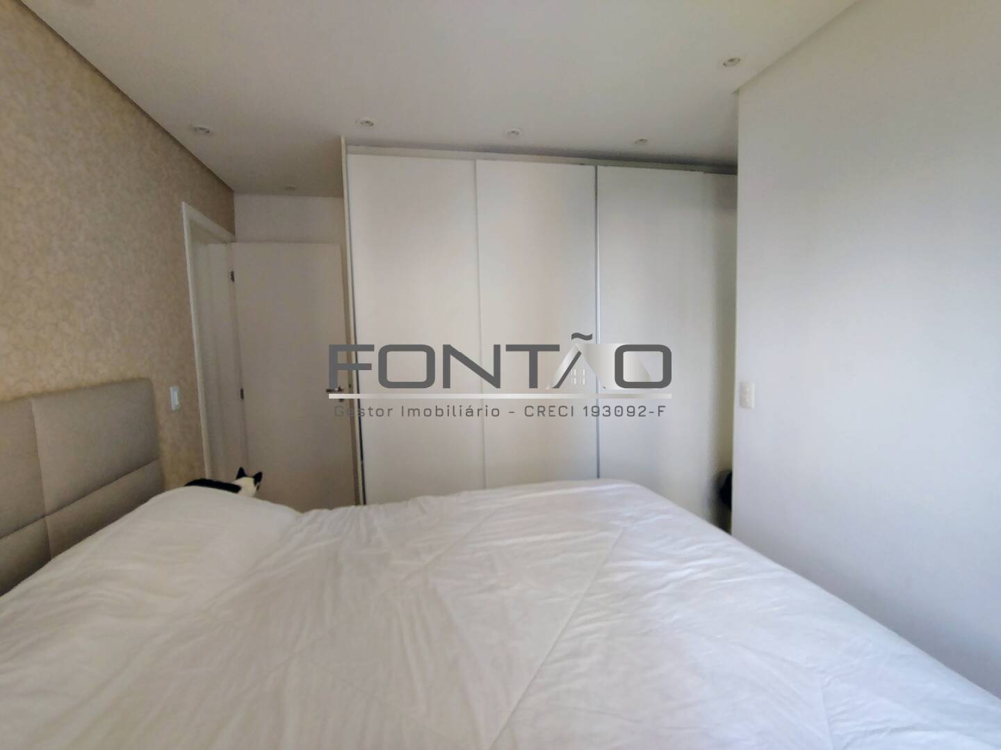 Apartamento à venda com 2 quartos, 56m² - Foto 13